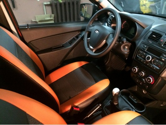 Авточехлы на Lada Kalina 2 Авточехлы на Lada Kalina 2