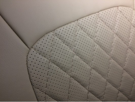 Варианты прострочек и цветов нитей авточехлов